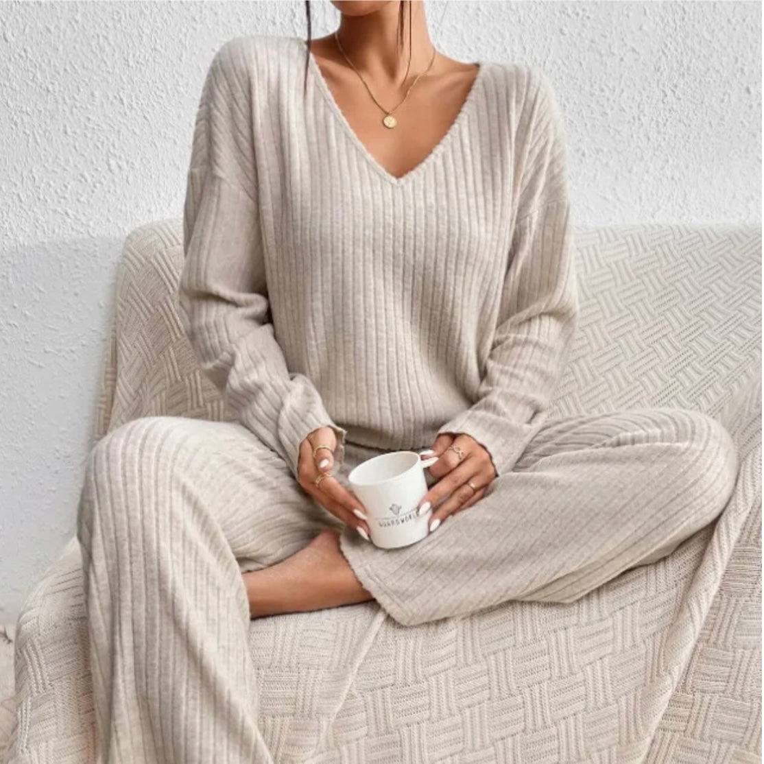 CAMILLE KNIT LOUNGE SET